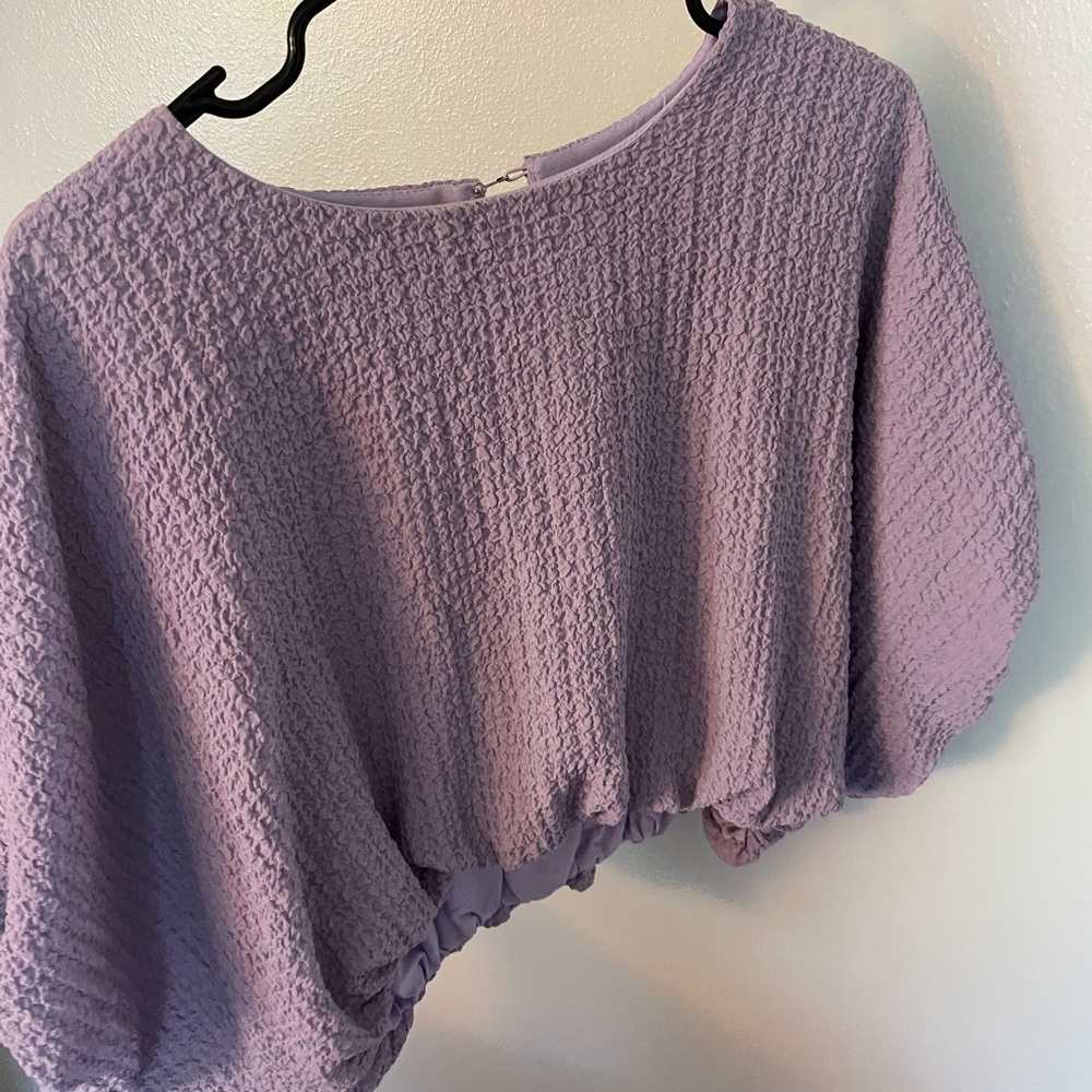 BOUTIQUE BLOUSE SIZE SMALL